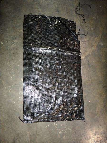 BLACK_SAND_BAGwy
